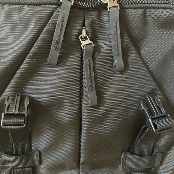 Victorinox Black Flip-top Laptop Backpack - Picture 5 of 8